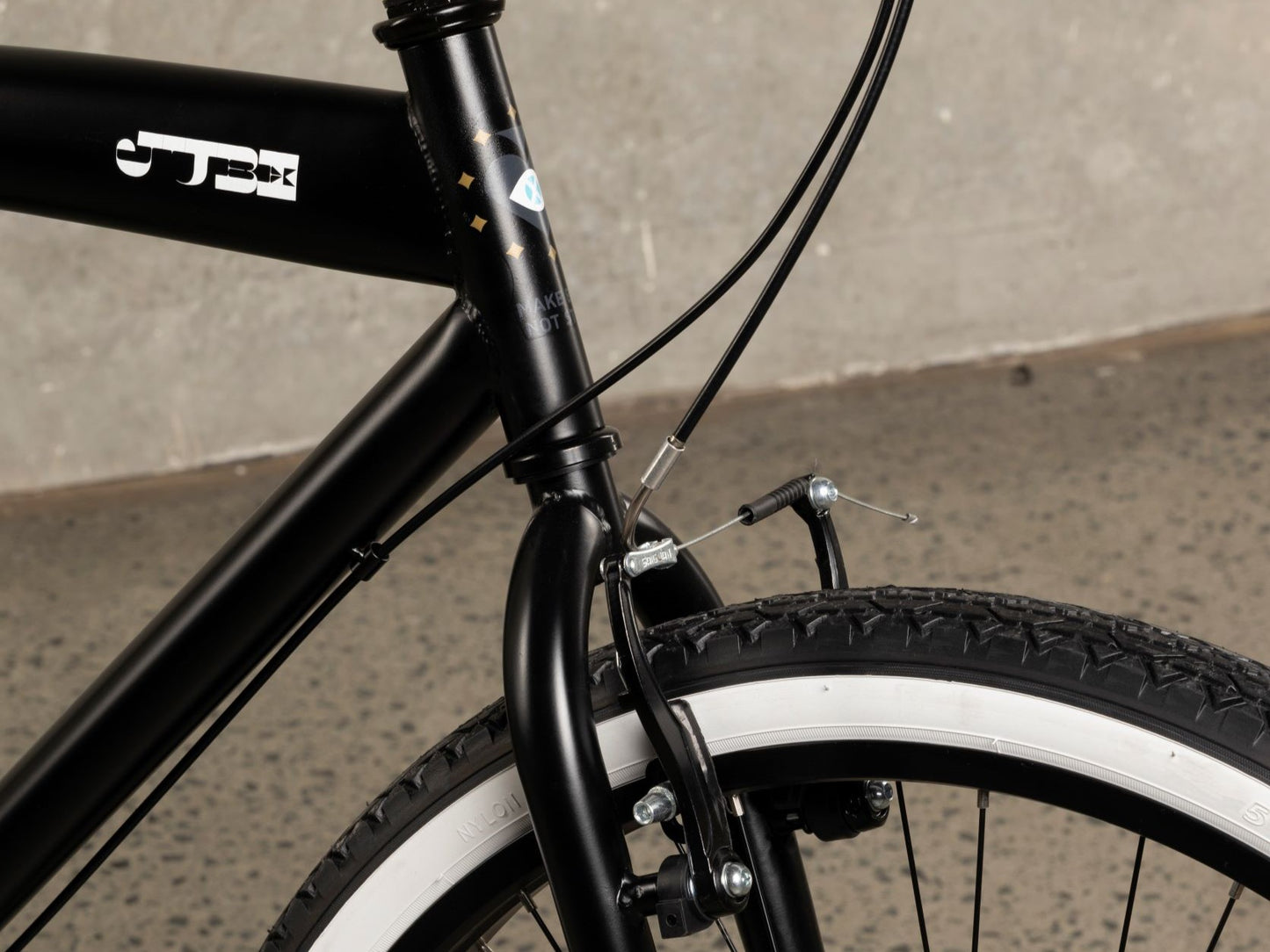 P50 10star GENERAL Chopper/Black/Whitewalls